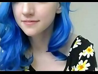 Crazyamateurgirls.com - Blue haired girl in flowers plays with tits - crazyamateurgirls.com