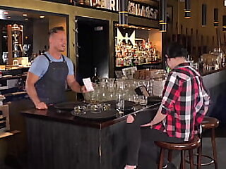 Jenny visits her boyfriend in the bar and spoils his cock